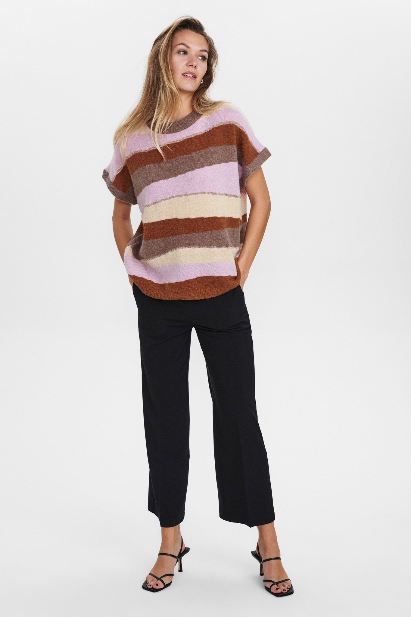 701141-3526_3.jpg